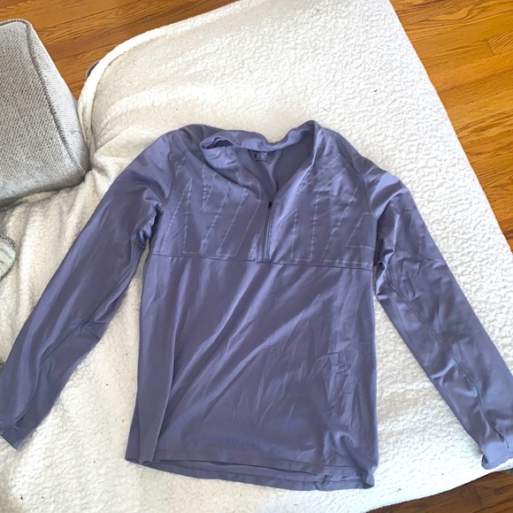 Nike pull over